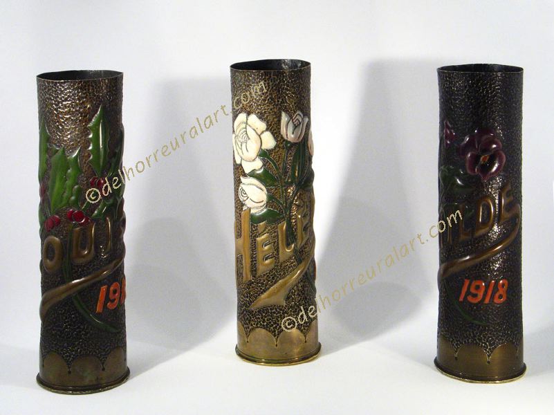06-Vases Louis, Hélène, Mathilde travaillés par repoussage dans des douilles de 75