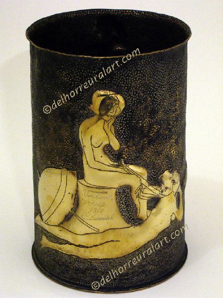 09-Vase aux nymphes et dieu Pan signé par l’artiste